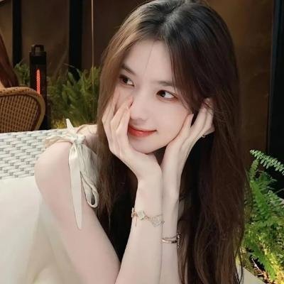 罗莎莉封面